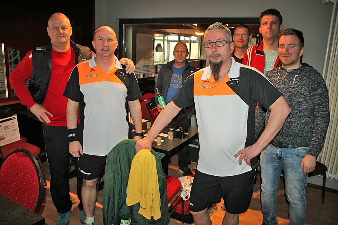 Abschluss bei der Landesklasse Kegeln (Foto: Karl-Heinz Herrmann) Abschluss bei der Landesklasse Kegeln (Foto: Karl-Heinz Herrmann)