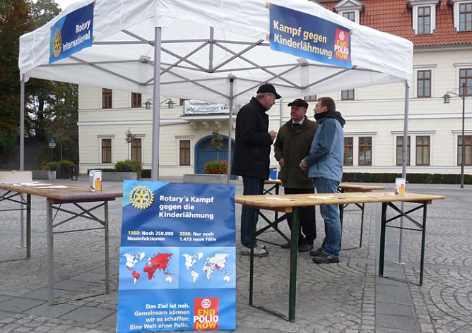 Sammlung gegen Polio (Foto: Karl-Heinz Herrmann)