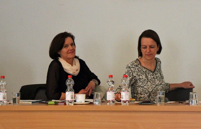 Probleme im Chorwesen mit Staatssekretärin diskutiert (Foto: Karl-Heinz Herrmann) Probleme im Chorwesen mit Staatssekretärin diskutiert (Foto: Karl-Heinz Herrmann)