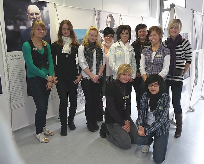 Schüler begleiten Schüler (Foto: Karl-Heinz Herrmann) Schüler begleiten Schüler (Foto: Karl-Heinz Herrmann)