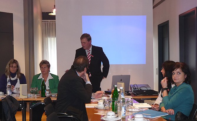 Arbeitskreis "SchuleWirtschaft" (Foto: Karl-Heinz Herrmann)