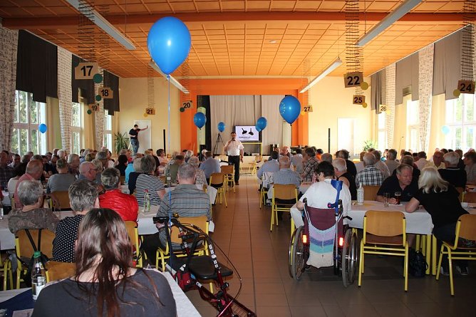 Bosseln Gr&uuml;&szlig;e (Foto: Karl-Heinz Herrmann)