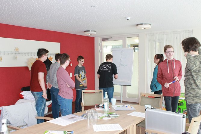 Im Pflegeberuf geschnuppert (Foto: AWO)