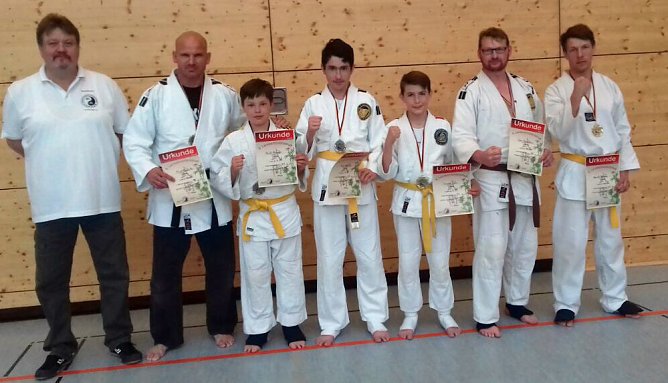 Kampfkunstschule Artern e.V. erfolgreich (Foto: Werner Bank) Kampfkunstschule Artern e.V. erfolgreich (Foto: Werner Bank)