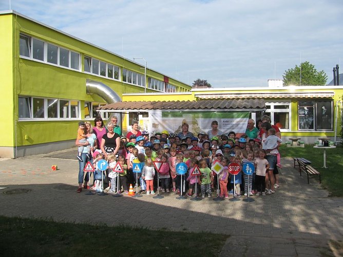 Verkehrssicherheitstag im Kita Gänseblümchen Roßleben (Foto: Bernd Müller) Verkehrssicherheitstag im Kita Gänseblümchen Roßleben (Foto: Bernd Müller)