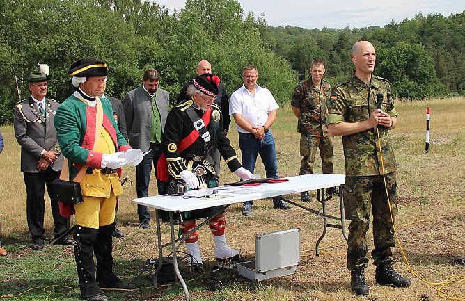 Kanoniere auf dem Dickkopf (Foto: Karl-Heinz Herrmann) Kanoniere auf dem Dickkopf (Foto: Karl-Heinz Herrmann)