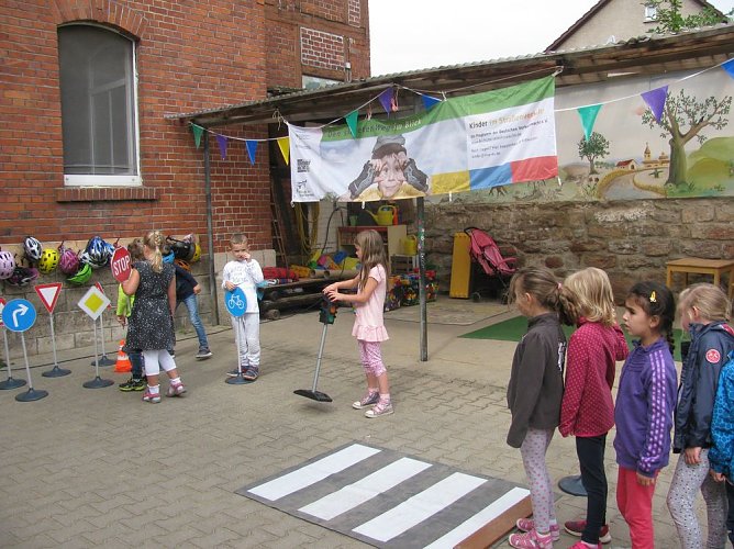 Verkehrssicherheitstag in der Kita Oldisleben (Foto: Bernd M&uuml;ller)