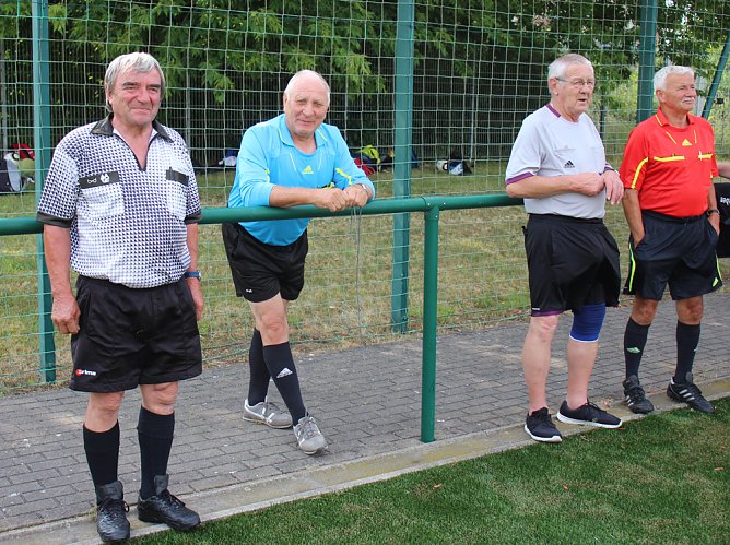 Fußballturnier der Grundschulen (Foto: Karl-Heinz Herrmann) Fußballturnier der Grundschulen (Foto: Karl-Heinz Herrmann)