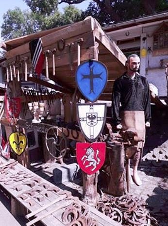 Erste Rittersleute angekommen (Foto: Matthias Borchardt)