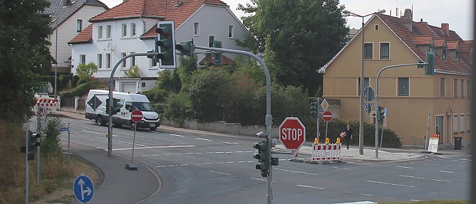 Neue Stra&szlig;ensperre in Sondershausen (Foto: Karl-Heinz Herrmann)