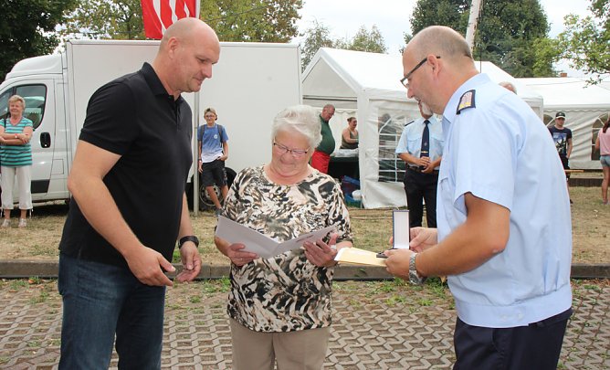 Feuerwehr feierte in Jecha (Foto: Karl-Heinz Herrmann)