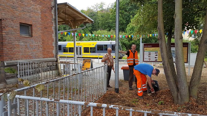 Letzte Vorbereitung zum 13. Unstrutbahnfest (Foto: IG Unstrutbahn)