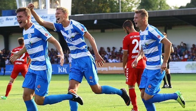 Mit Volldampf gegen den Aufsteiger (Foto: Bernd Peter)