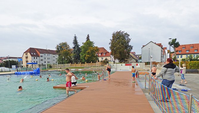 Abbaden im Solewasser-Vitalpark Bad Frankenhausen (Foto: Stadtmarketing Bad Frankenhausen)