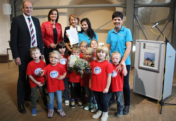 20 Einrichtungen "Kulturkindergarten/Kulturschule" ausgezeichnet (Foto: Karl-Heinz Herrmann)