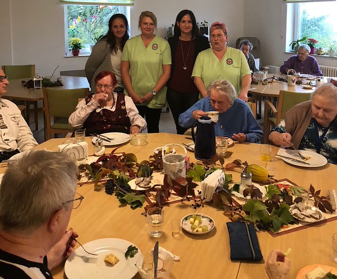 Weinfest in der Tagespflege &Ouml;stertal (Foto: Ivonne Kraft)