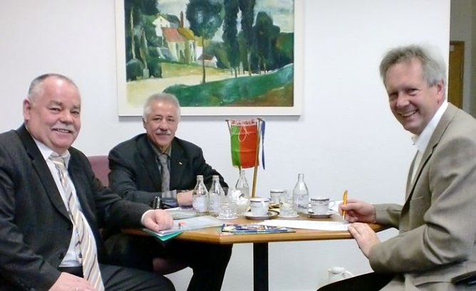 Unterzeichnet (Foto: BIC)