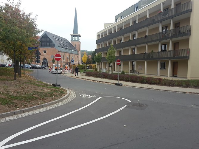 Halbseitige Sperrung (Foto: Karl-Heinz Herrmann)