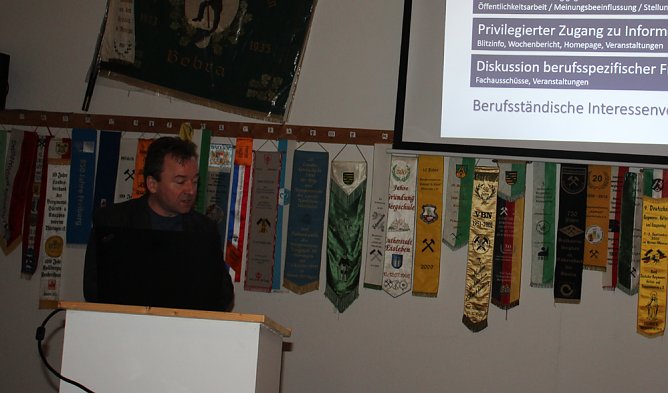 Bauern k&auml;mpfen mit Problemen (Foto: Karl-Heinz Herrmann)