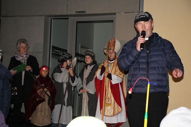 &Ouml;kumenische Martinsfeier und Umzug (Foto: Karl-Heinz Herrmann)