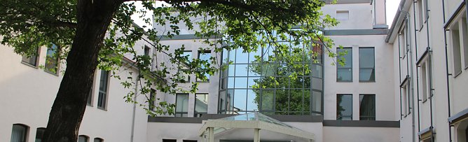 Krankenhaus (Foto: Karl-Heinz Herrmann)