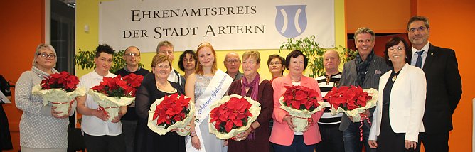 Ehrenamtliche in Artern gewürdigt (Foto: Karl-Heinz Herrmann) Ehrenamtliche in Artern gewürdigt (Foto: Karl-Heinz Herrmann)