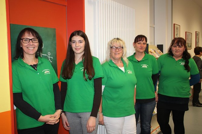 Ehrenamtliche in Artern gewürdigt (Foto: Karl-Heinz Herrmann) Ehrenamtliche in Artern gewürdigt (Foto: Karl-Heinz Herrmann)