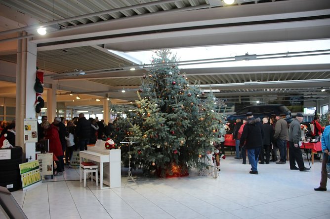 F&uuml;r die DKMS und Max (Foto: Karl-Heinz Herrmann)