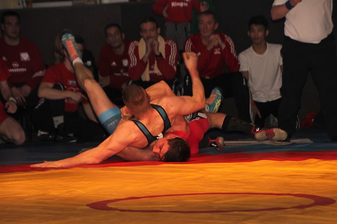 Arterner Kampfabend war nichts für schwache Nerven (Foto: Manja Braunsdorf) Arterner Kampfabend war nichts für schwache Nerven (Foto: Manja Braunsdorf)