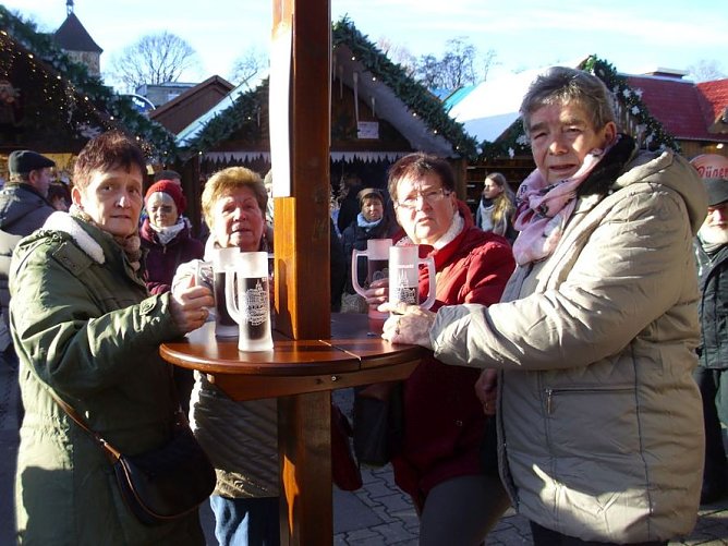 WB 4 auf Erfurter Weihnachtsmarkt (Foto: Thomas Leipold) WB 4 auf Erfurter Weihnachtsmarkt (Foto: Thomas Leipold)