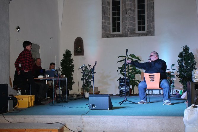 Zu Gunsten des Sole-Schwimmbads Artern (Foto: Karl-Heinz Herrmann) Zu Gunsten des Sole-Schwimmbads Artern (Foto: Karl-Heinz Herrmann)