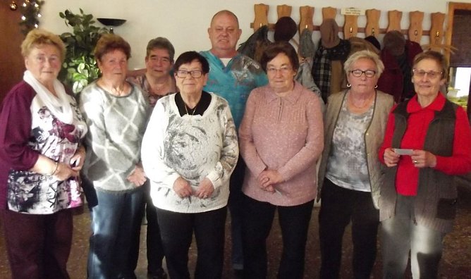 Weihnachtsfeier beim WB 4 (Foto: Thomas Leipold) Weihnachtsfeier beim WB 4 (Foto: Thomas Leipold)