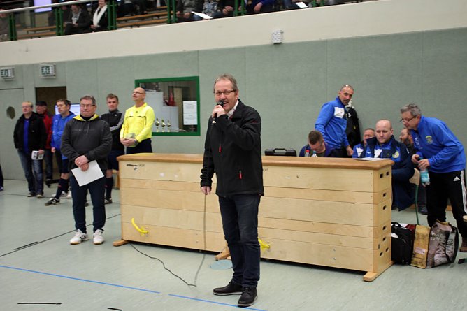 Zwischen Gänsebraten und Raketen (Foto: Karl-Heinz Herrmann) Zwischen Gänsebraten und Raketen (Foto: Karl-Heinz Herrmann)