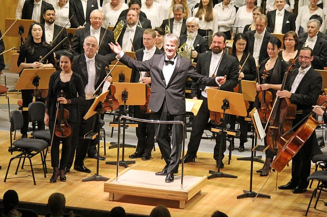 Wieder stimmungsvoller Jahresausklang (Foto: Karl-Heinz Herrmann) Wieder stimmungsvoller Jahresausklang (Foto: Karl-Heinz Herrmann)