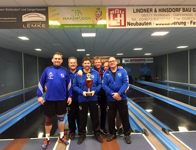 Souveräner Sieg von Roßleben II (Foto: Knut Herzau) Souveräner Sieg von Roßleben II (Foto: Knut Herzau)