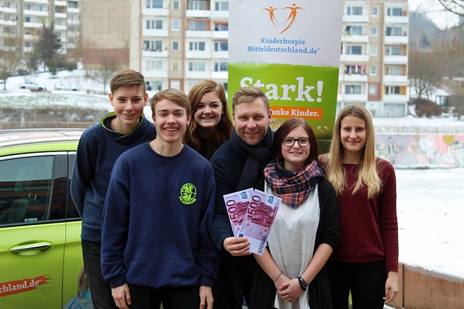 Spende an das Kinder-und Jugendhospiz (Foto: RS &Ouml;stertal)