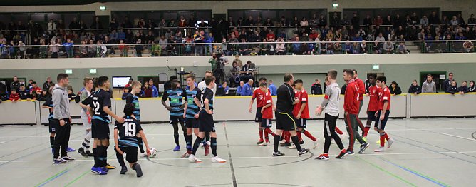 Ein Fußballturnier der Superlative in Sondershausen (Foto: Karl-Heinz Herrmann) Ein Fußballturnier der Superlative in Sondershausen (Foto: Karl-Heinz Herrmann)