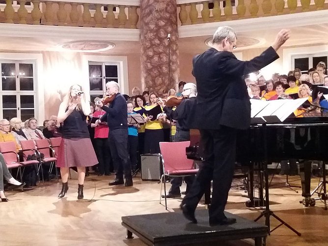 Thuringia Cantat & The String Company im Konzert (Foto: Dorothea Kieper)