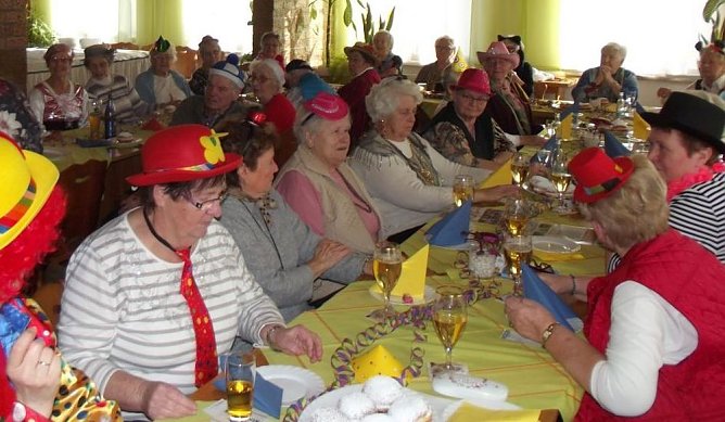 Stimmung, Spa&szlig; und gute Laune zum Fasching im WB 4 (Foto: Thomas Leipold)