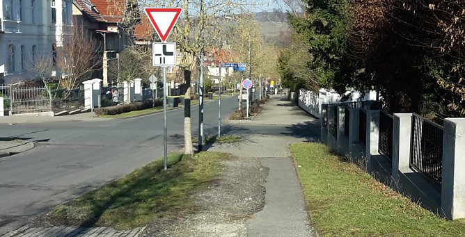 L&ouml;sung f&uuml;r Fu&szlig;weg in Sicht (Foto: Karl-Heinz Herrmann)