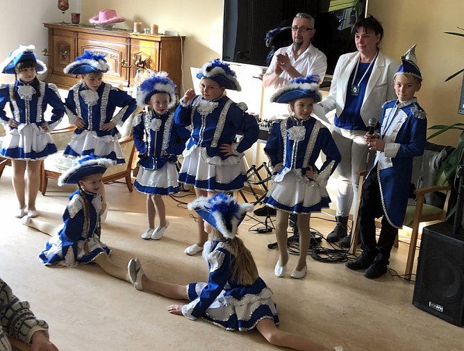 Faschingsfeier in der Segelteichstra&szlig;e (Foto: Yvonne Kraft)