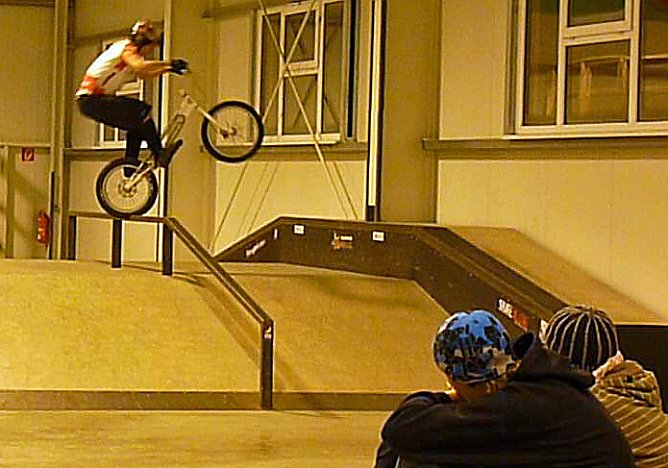 "Bikes in Motion" in der Skaterhalle Sondershausen (Foto: Karl-Heinz Herrmann)