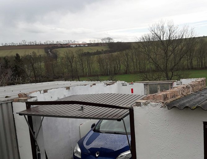 Sturmschaden in Wasserthaleben. (Foto: Feuerwehr Wasserthaleben)