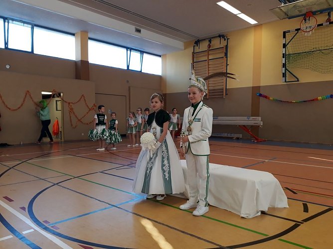 N&auml;rrischer Schulfasching im &Ouml;stertal (Foto: GS &Ouml;stertal)