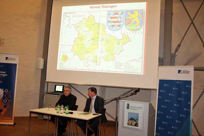 Wie entstand der Kyffhäuserkreis (Foto: Karl-Heinz Herrmann) Wie entstand der Kyffhäuserkreis (Foto: Karl-Heinz Herrmann)