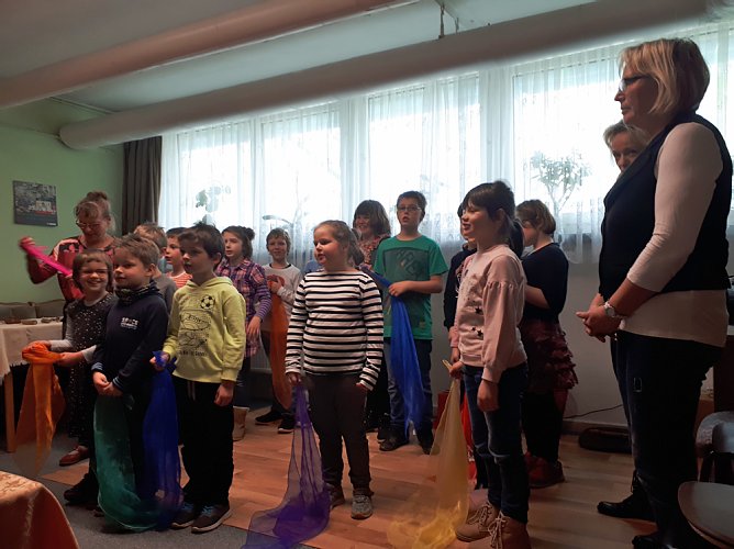 Fr&uuml;hlingsprogramm zur Frauentagsfeier (Foto: Carolin Eberth)