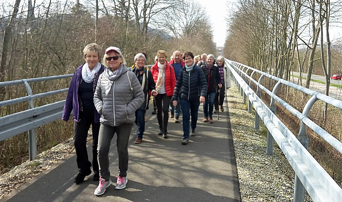 Wanderer auf Tour (Foto: Karl-Heinz Herrmann)