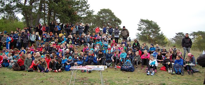 Gl&uuml;ckliche Sieger beim Crosslauf der Schulen (Foto: Annika Backhaus)