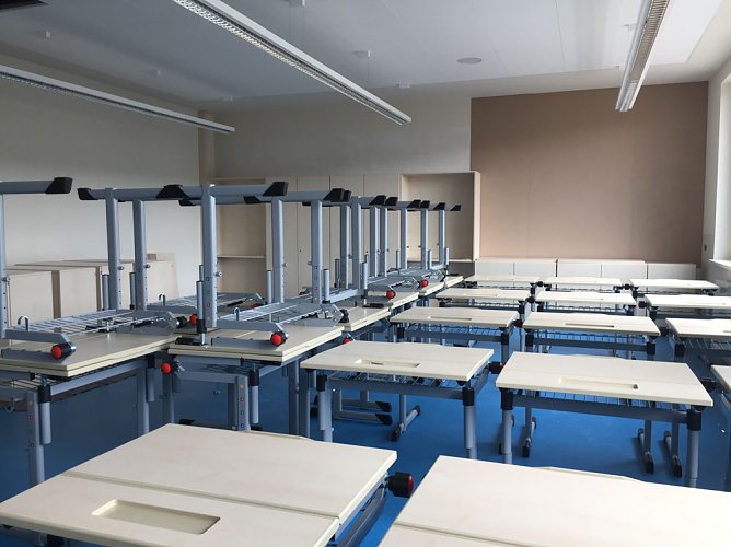 Besuch des neuen Gymnasiums in Bad Frankenhausen (Foto: Landratsamt Kyffh&auml;userkreis)