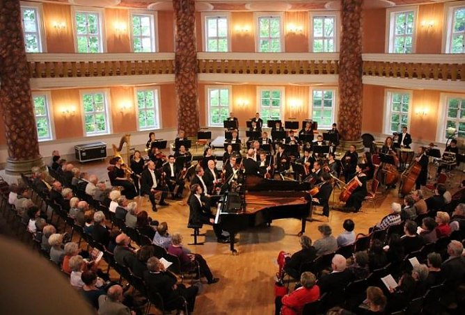 Musikalisches Feuerwerk mit Rossini (Foto: Karl-Heinz Herrmann)